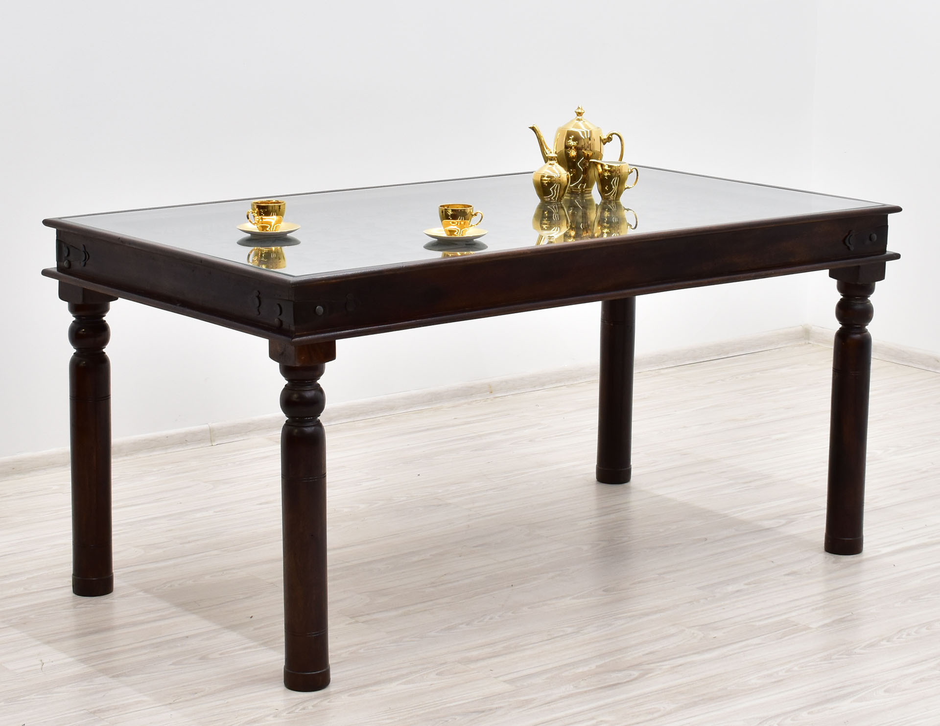 stol-kolonialny-lite-drewno-akacja-indyjska-recznie-wykonany-w-indiach-masywny-toczone-nogi
