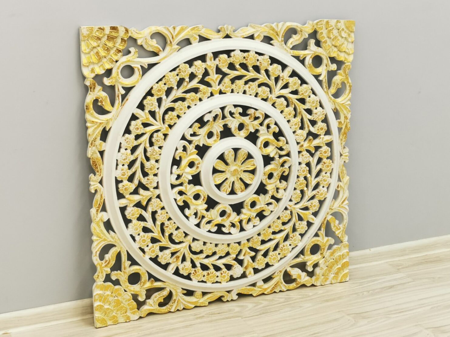 Panel ścienny dekoracyjny wykonany ręcznie biało-złoty kwadratowy