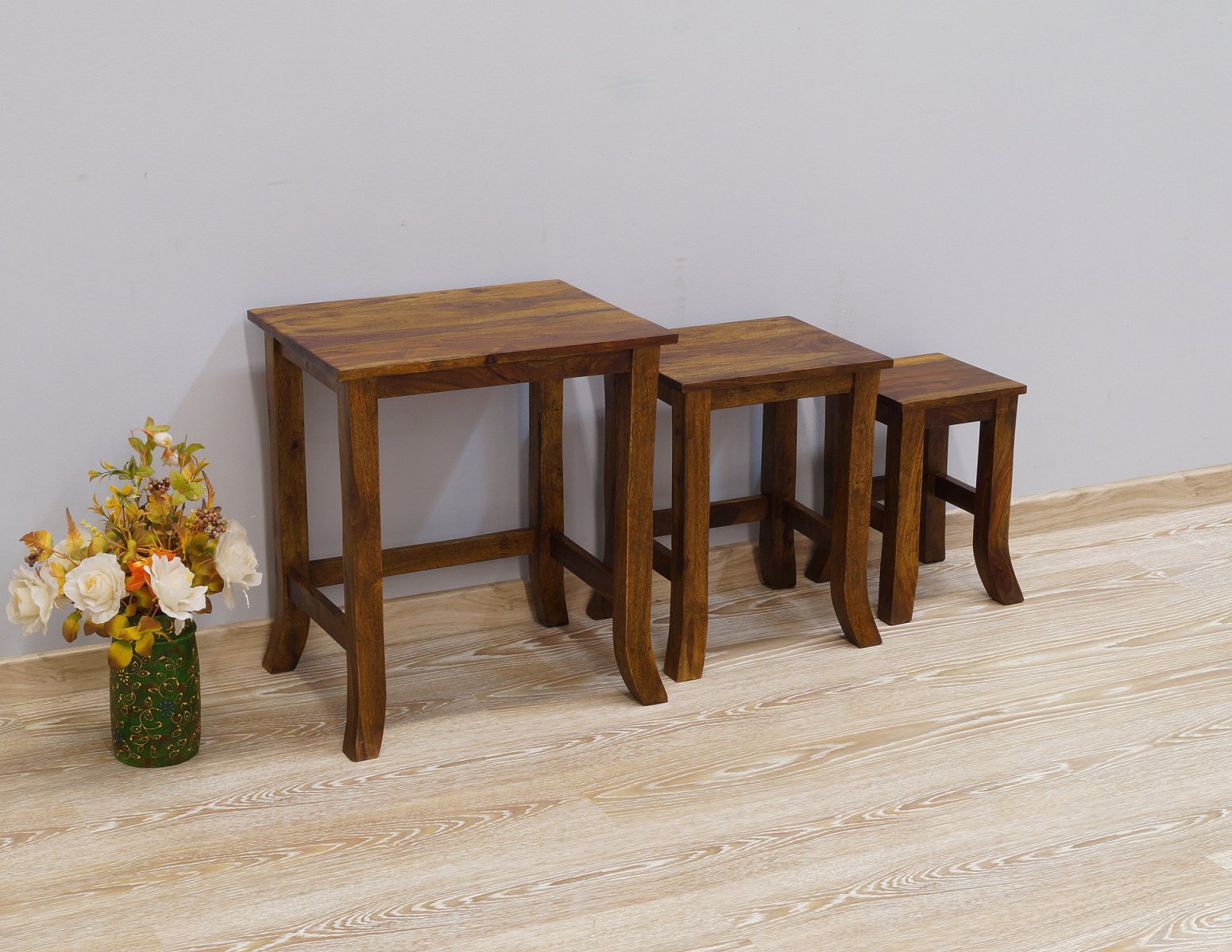 Taboret kolonialny stolik stołek lite drewno palisander indyjski 3 sztuki gięte nogi