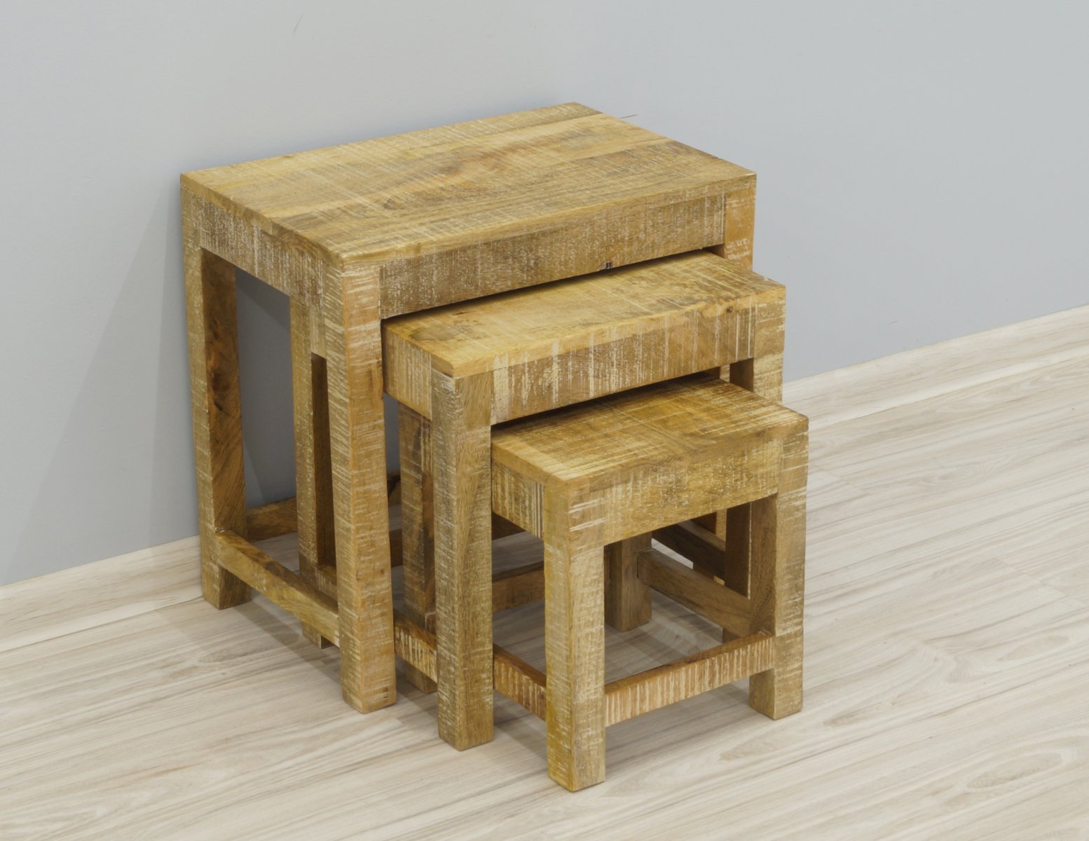 Taboret stolik stołek kolonialny lite drewno mango styl Loft zestaw 3 sztuk