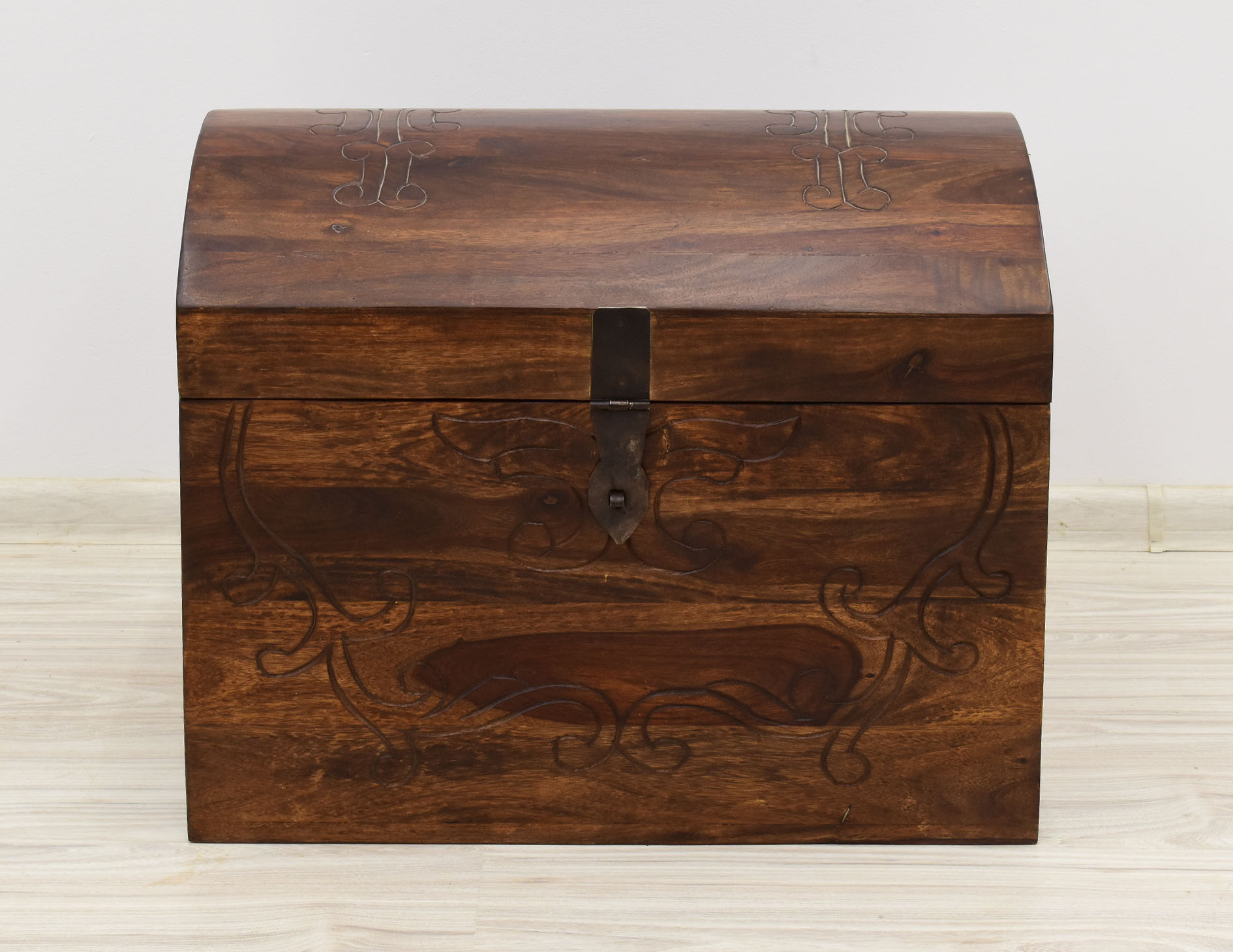 kufer-kolonialny-skrzynia-lite-drewno-palisander-indyjski-rzezbiona (10)