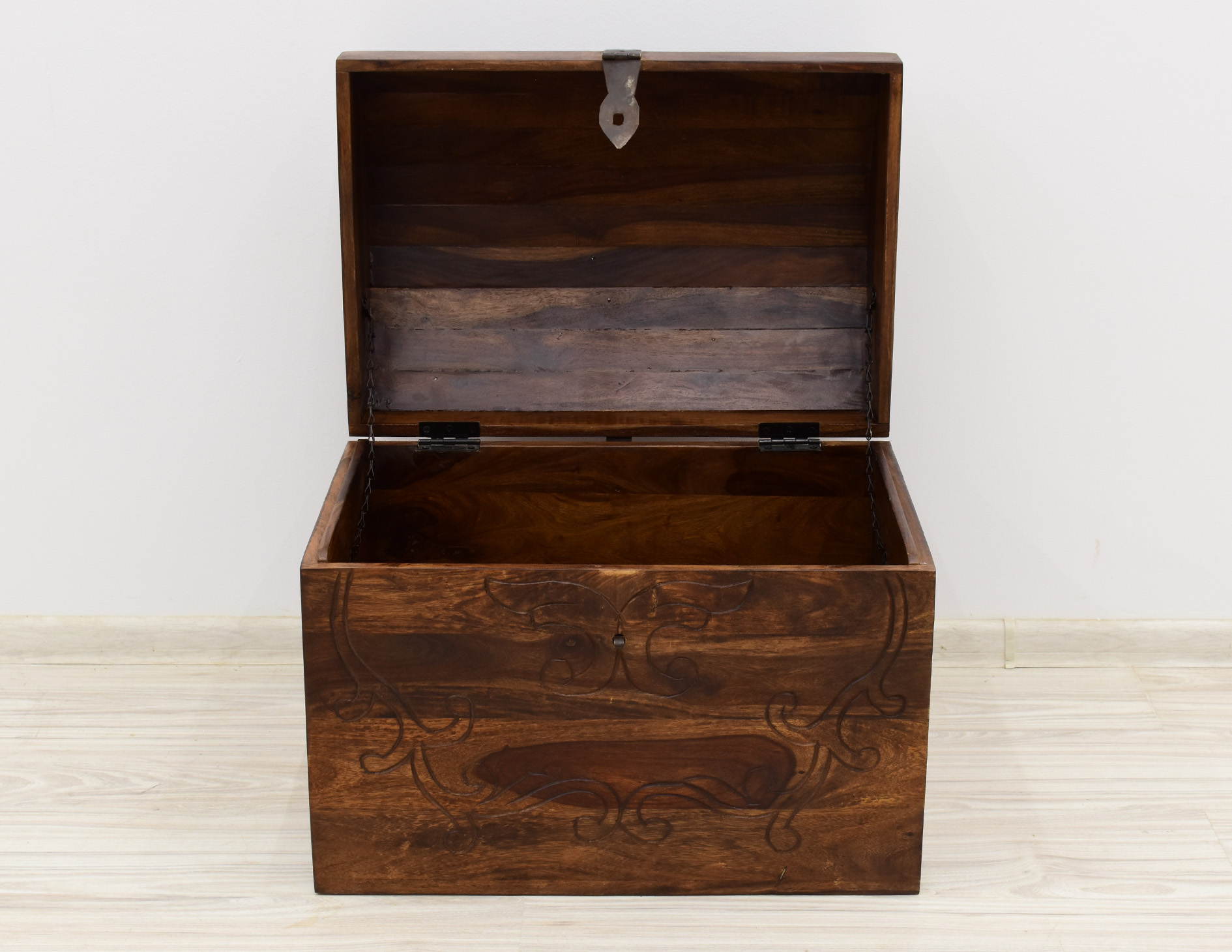 kufer-kolonialny-skrzynia-lite-drewno-palisander-indyjski-rzezbiona (11)