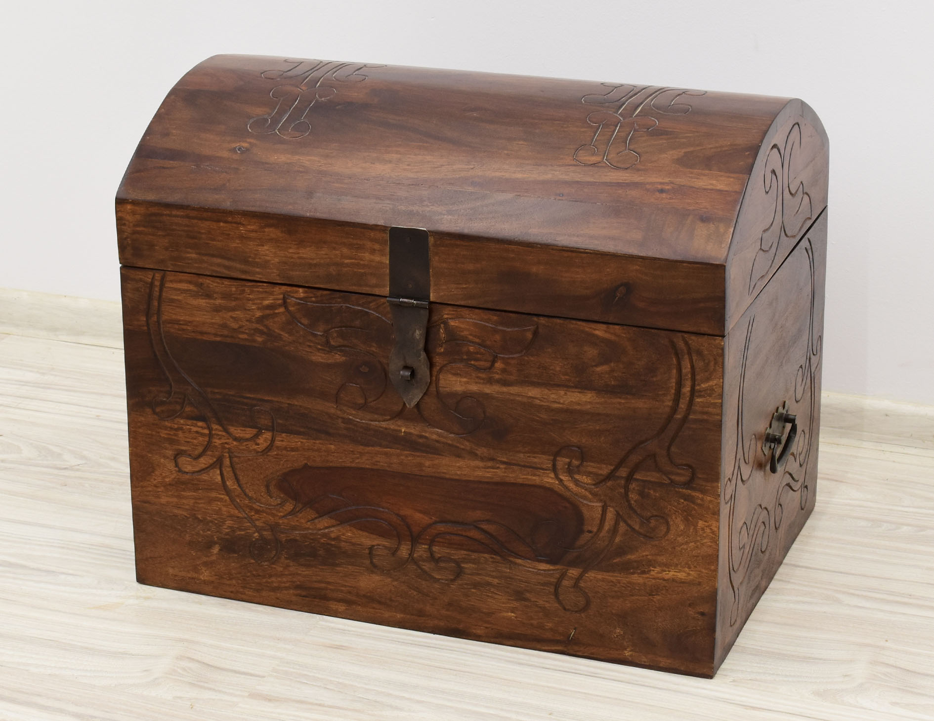 kufer-kolonialny-skrzynia-lite-drewno-palisander-indyjski-rzezbiona (12)