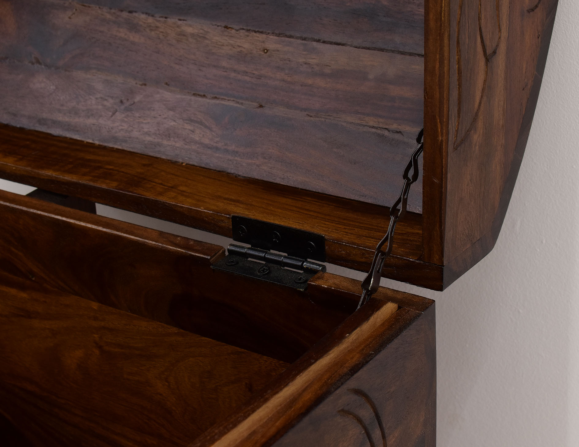 kufer-kolonialny-skrzynia-lite-drewno-palisander-indyjski-rzezbiona (17)