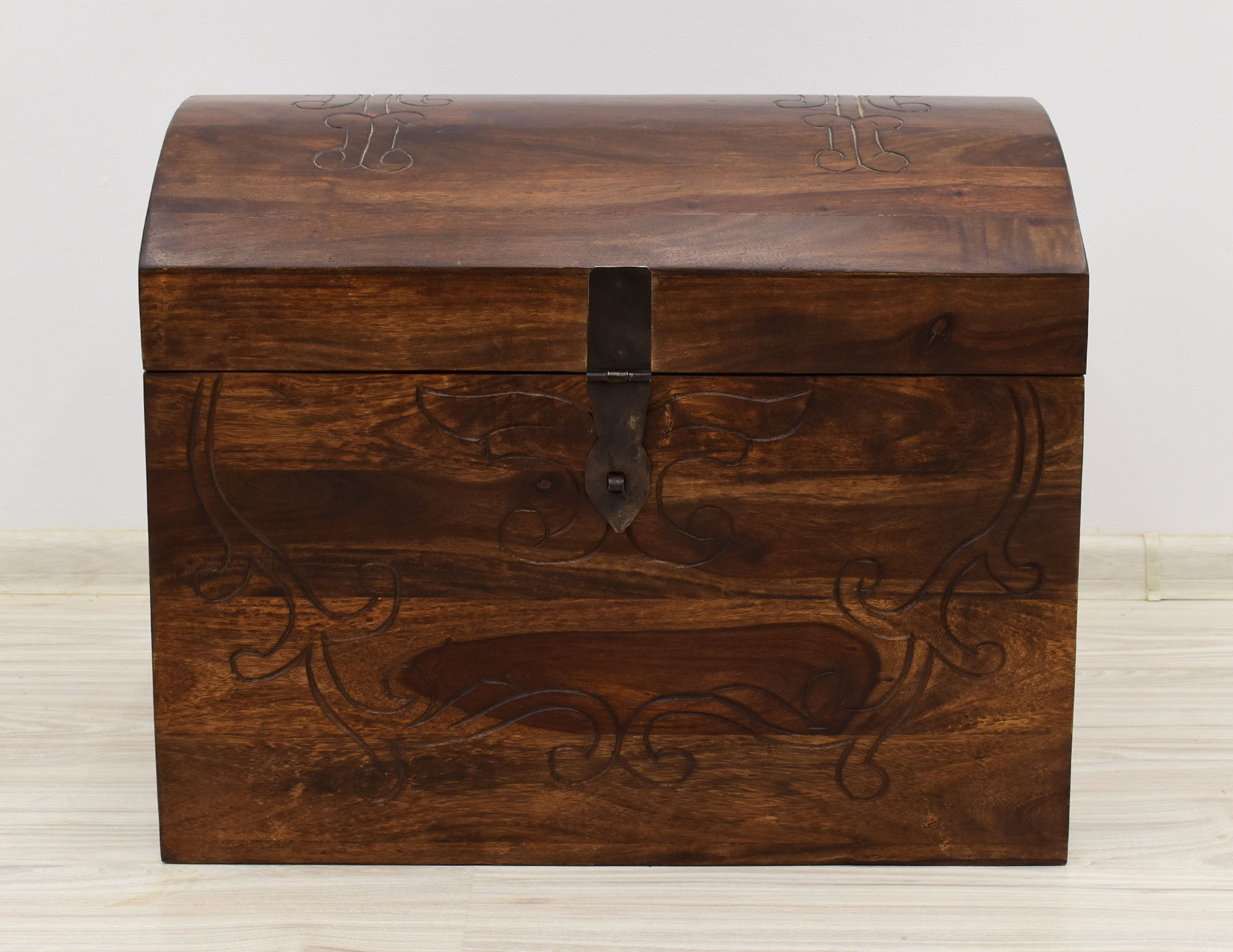 kufer-kolonialny-skrzynia-lite-drewno-palisander-indyjski-rzezbiona (23)