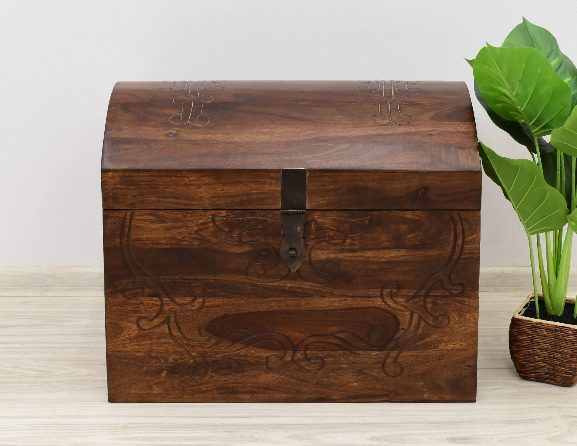 kufer-kolonialny-skrzynia-lite-drewno-palisander-indyjski-rzezbiona (3)