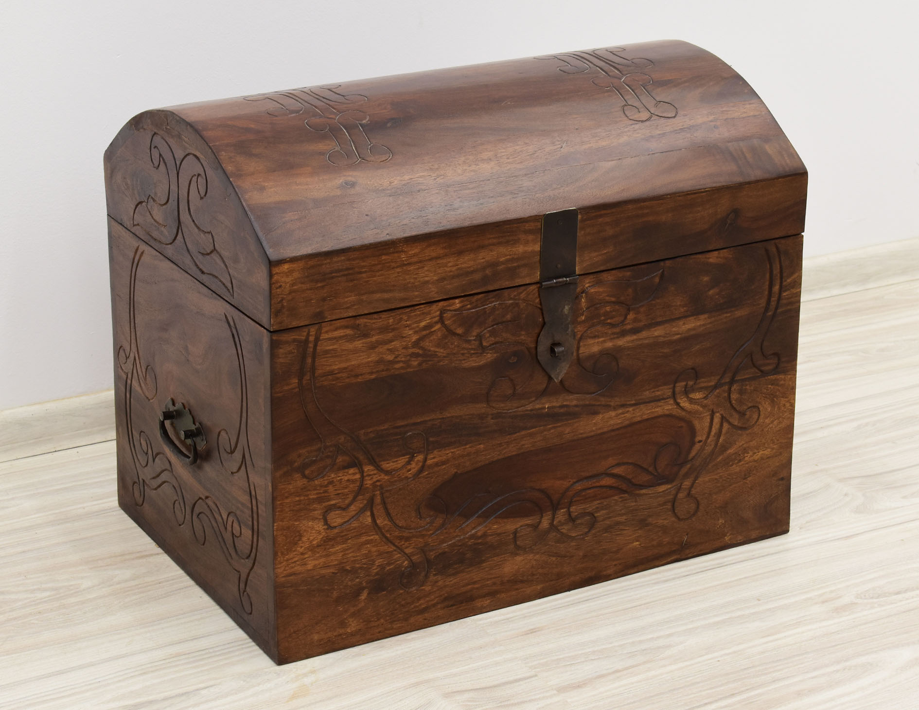 kufer-kolonialny-skrzynia-lite-drewno-palisander-indyjski-rzezbiona (8)