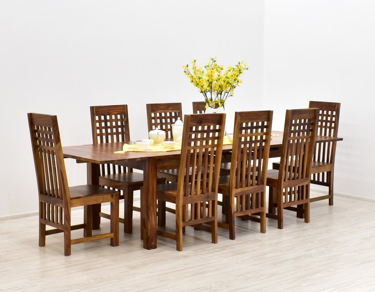 Komplety obiadowe (stoły + krzesła)