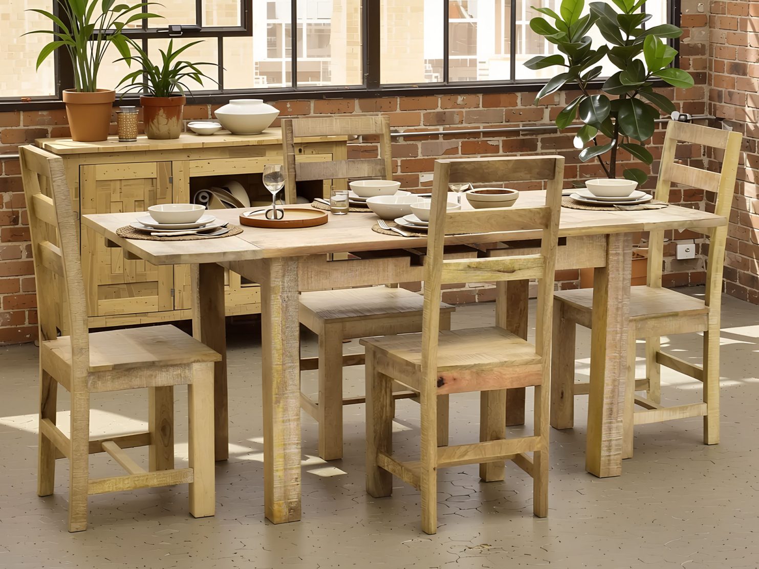 komplet-obiadowy-kolonialny-stol-4-krzesla-lite-drewno-mango-styl-industrialny-loft