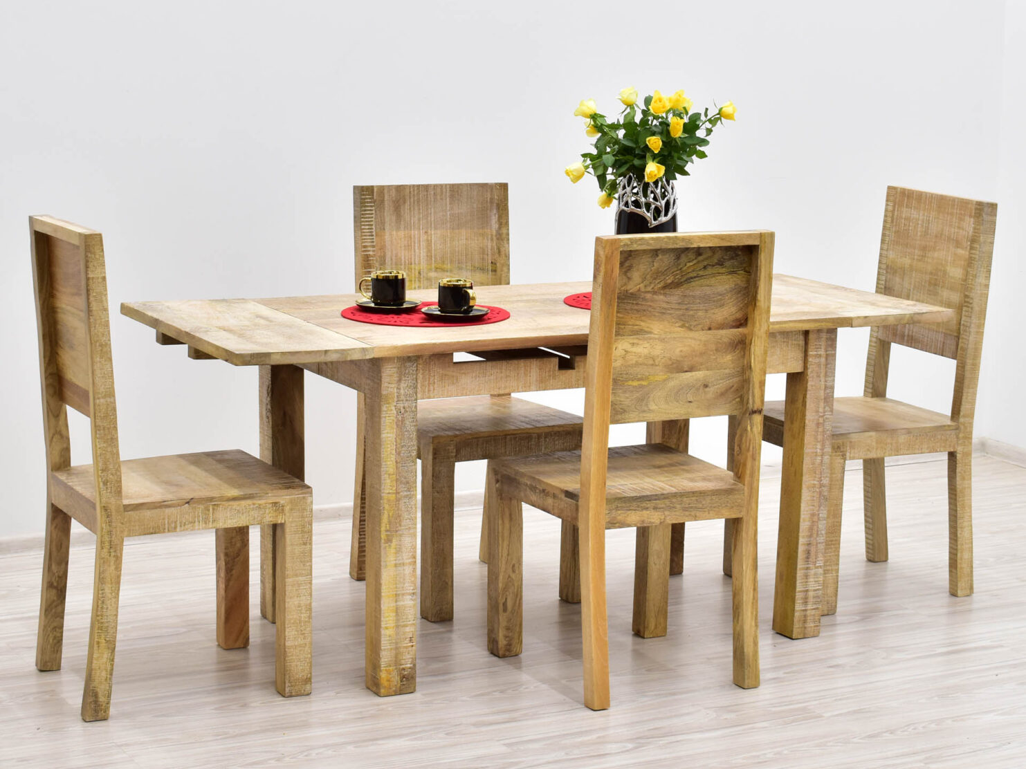 komplet-obiadowy-kolonialny-stol-4-krzesla-lite-drewno-mango-styl-industrialny-loftowy