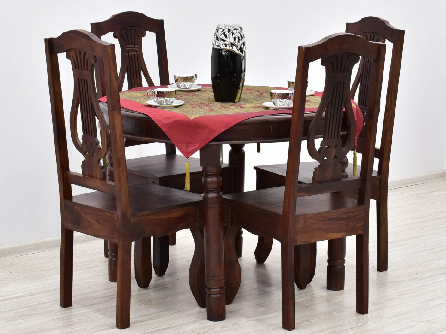 komplet-obiadowy-kolonialny-okragly-stol-4-rzezbione-krzesla-lite-drewno-palisander-indyjski