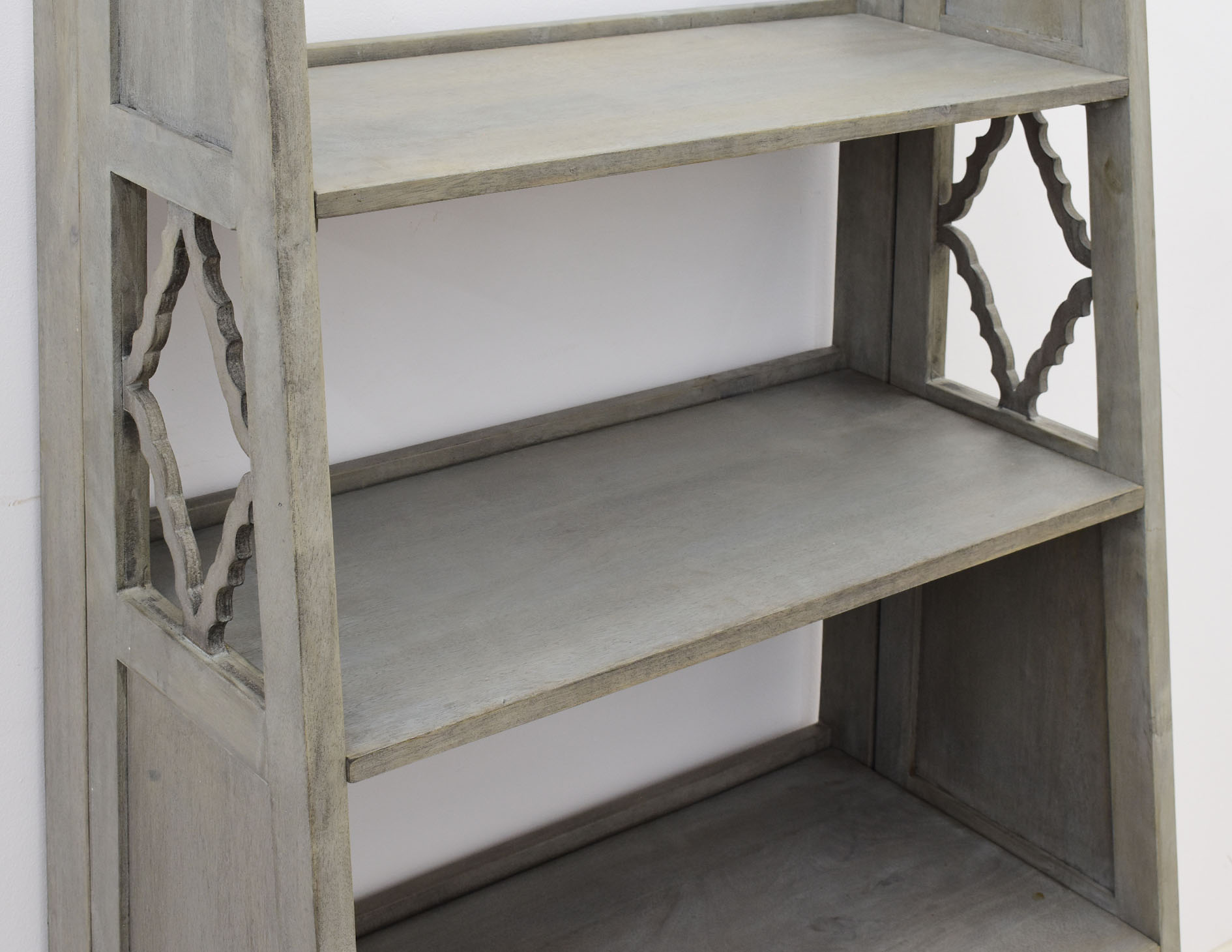 regal-kolonialny-indyjski-biblioteczka-z-litego-drewna-mango-w-stylu-prowansalskim (14)