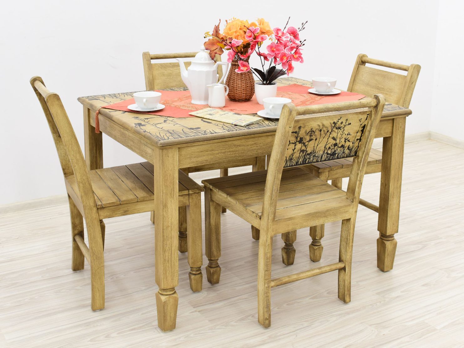 zestaw-obiadowy-indyjski-stol-4-krzesla-lite-drewno-mango