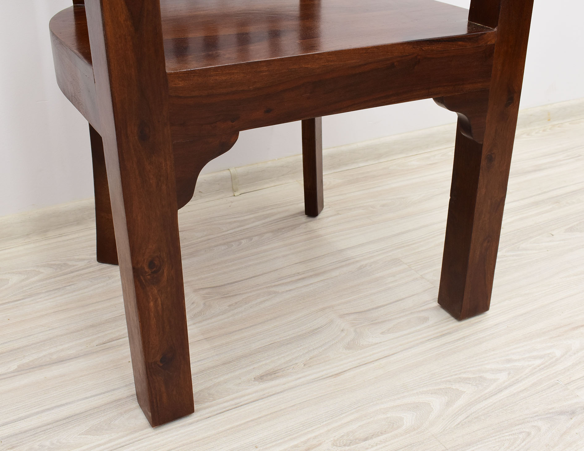 fotel-kolonialny-classic-z-podlokietnikami-lite-drewno-palisander-indyjski-klasyczny (9)