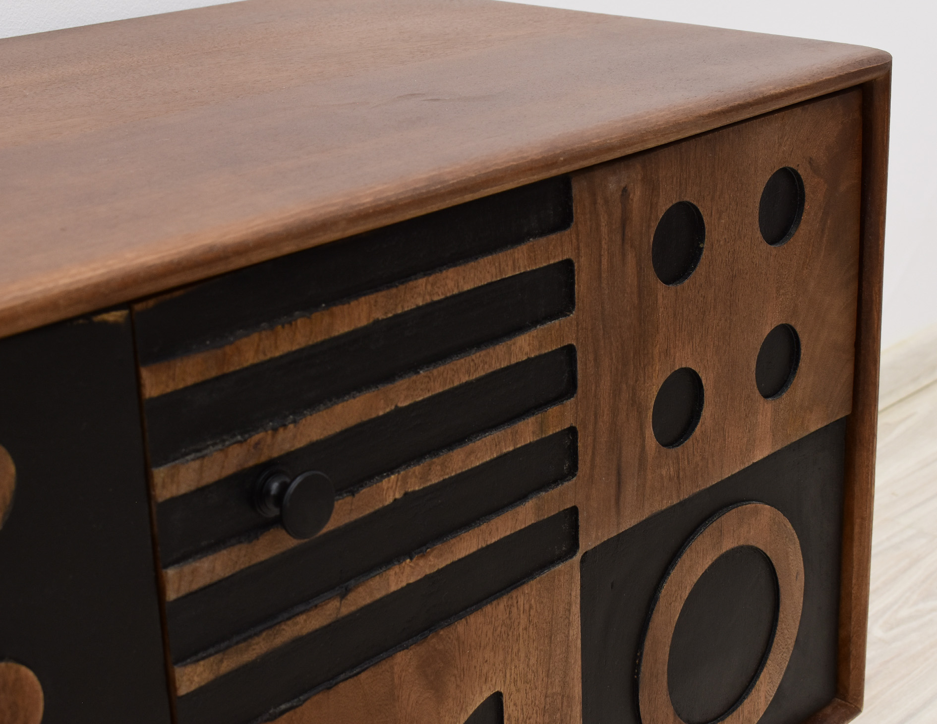 komoda-rtv-kolonialna-indyjska-szafka-pod-telewizor-bengal-lite-drewno-mango (18)