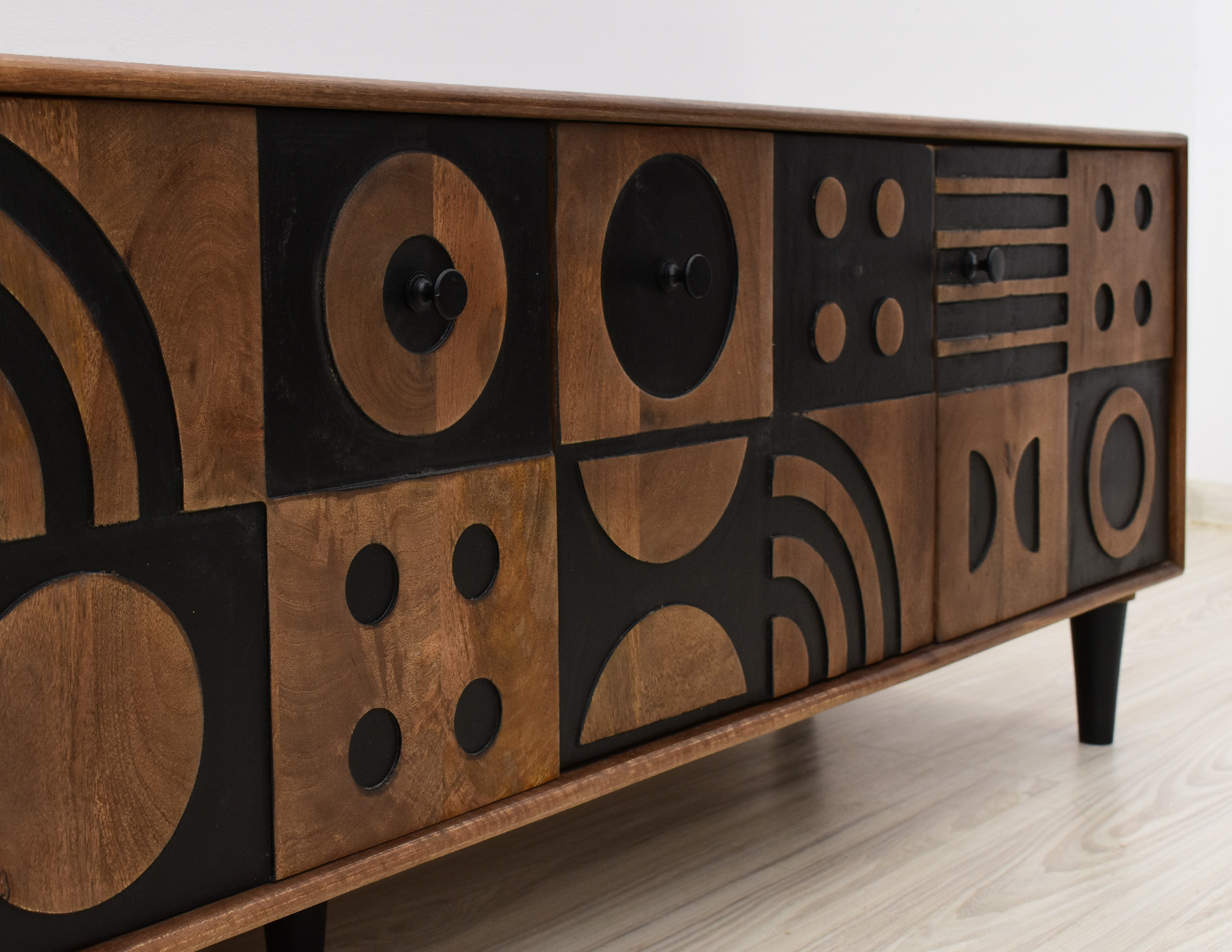 komoda-rtv-kolonialna-indyjska-szafka-pod-telewizor-bengal-lite-drewno-mango (21)