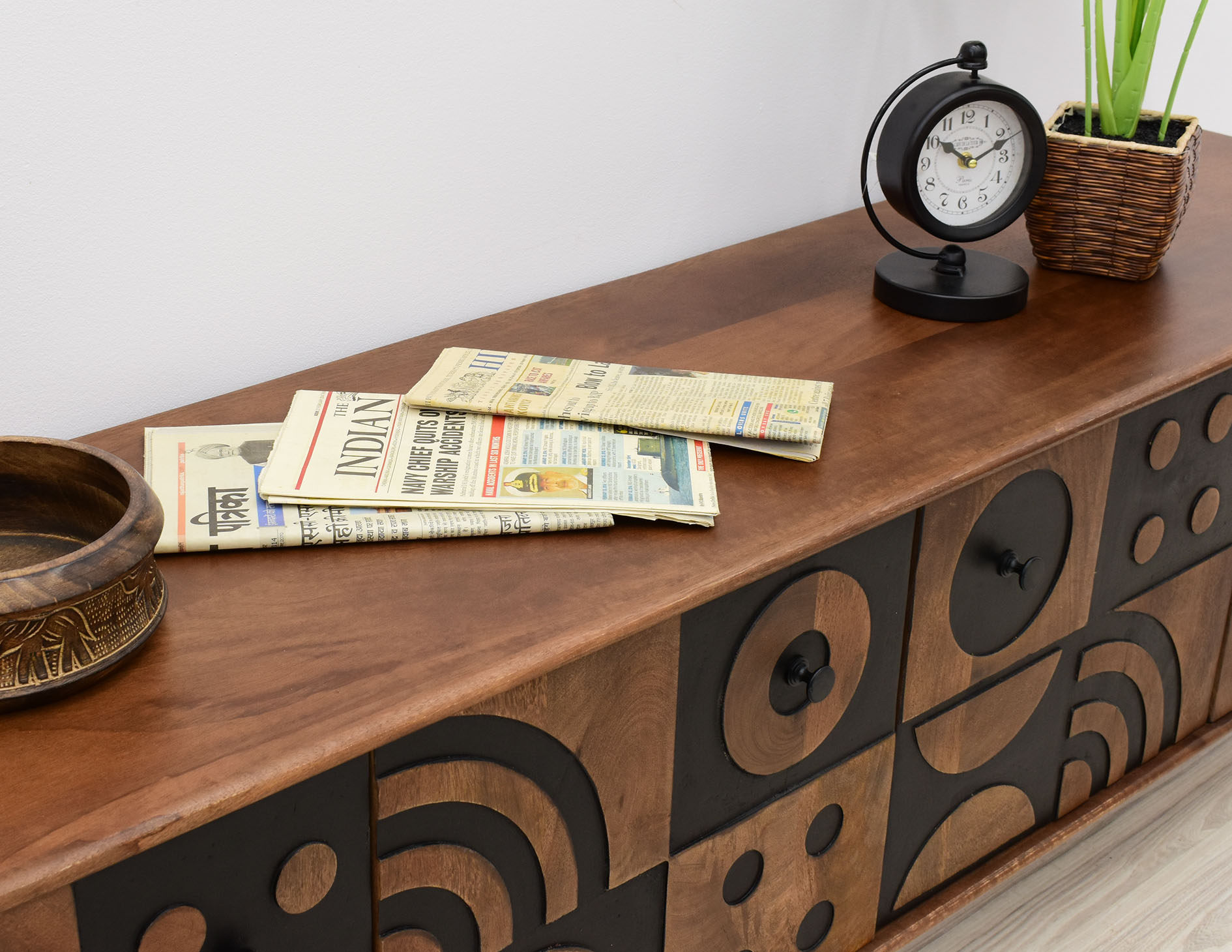 komoda-rtv-kolonialna-indyjska-szafka-pod-telewizor-bengal-lite-drewno-mango (4)