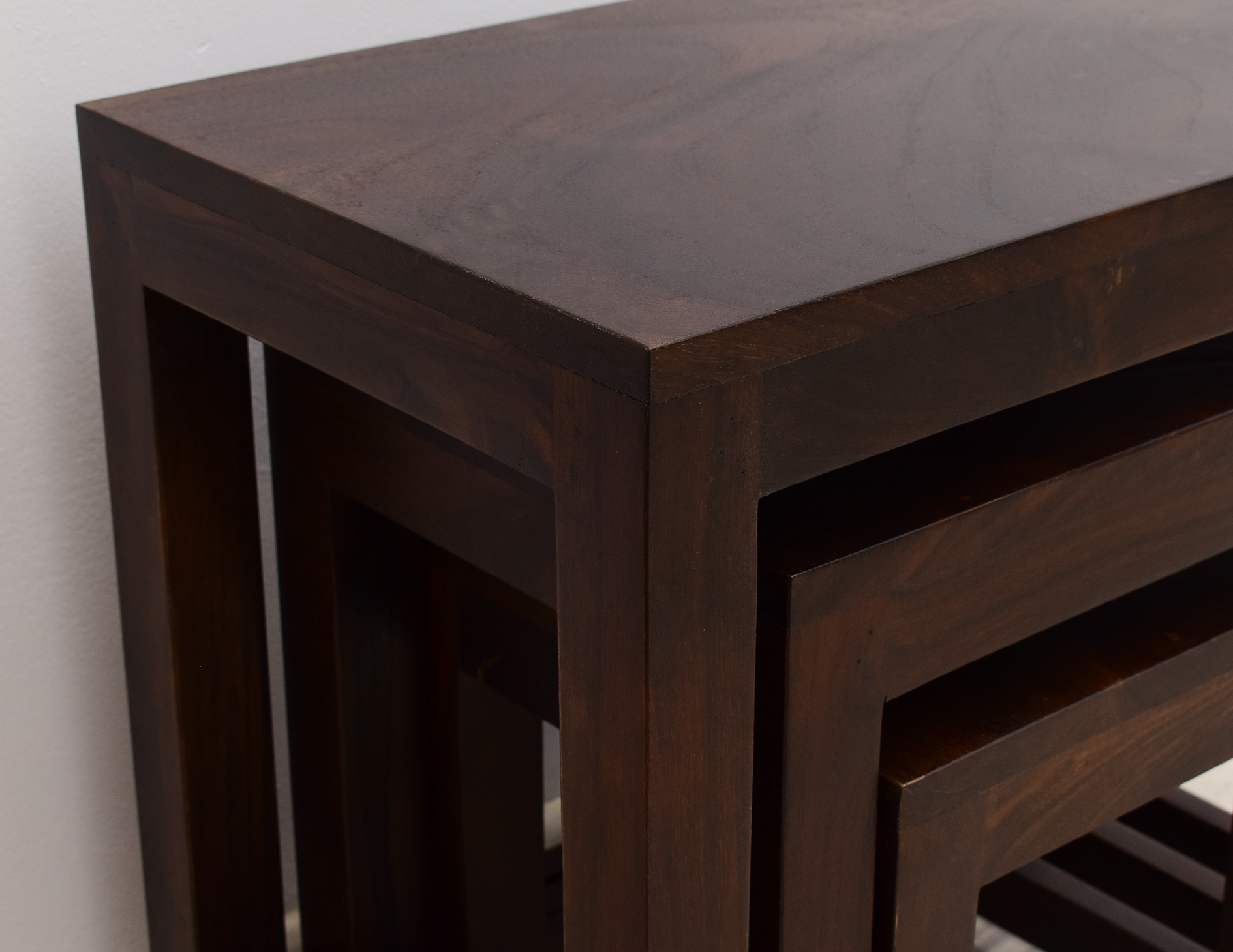 stoliczek-taboret-kolonialny-modern-lite-drewno-palisander-indyjski-zestaw-3-sztuk (18)