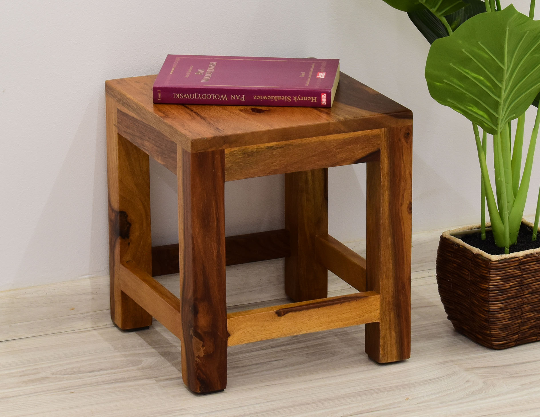 taboret-stoliczek-kolonialny-neo-lite-drewno-palisander-indyjski-nowoczesny taboret-stoliczek-kolonialny-neo-lite-drewno-palisander-indyjski-nowoczesny