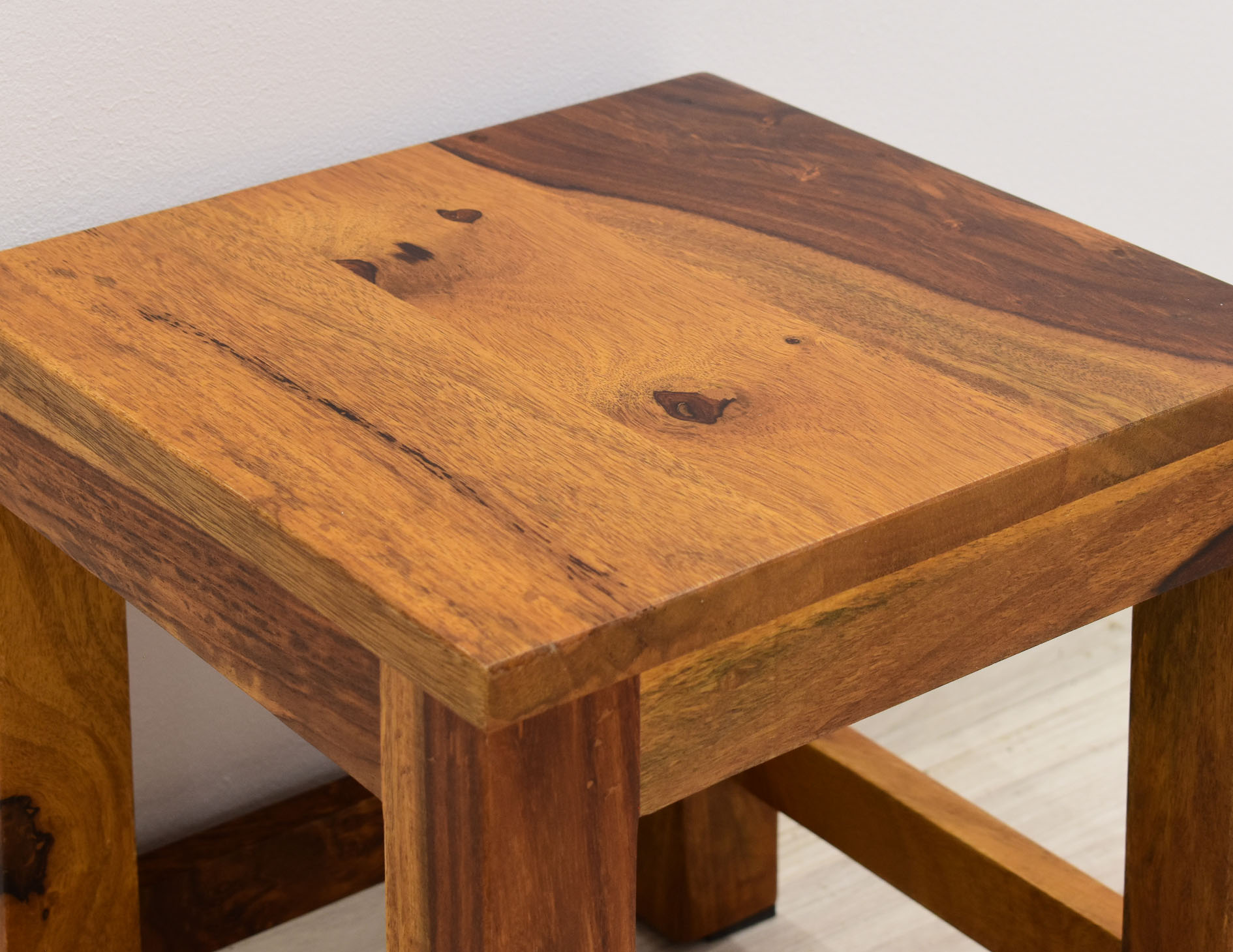 taboret-stoliczek-kolonialny-neo-lite-drewno-palisander-indyjski-nowoczesny (8)