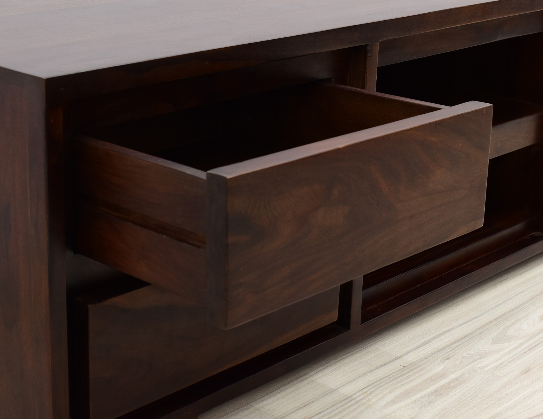 komoda-rtv-kolonialna-modern-lite-drewno-palisander-indyjski-ciemny-braz (16)